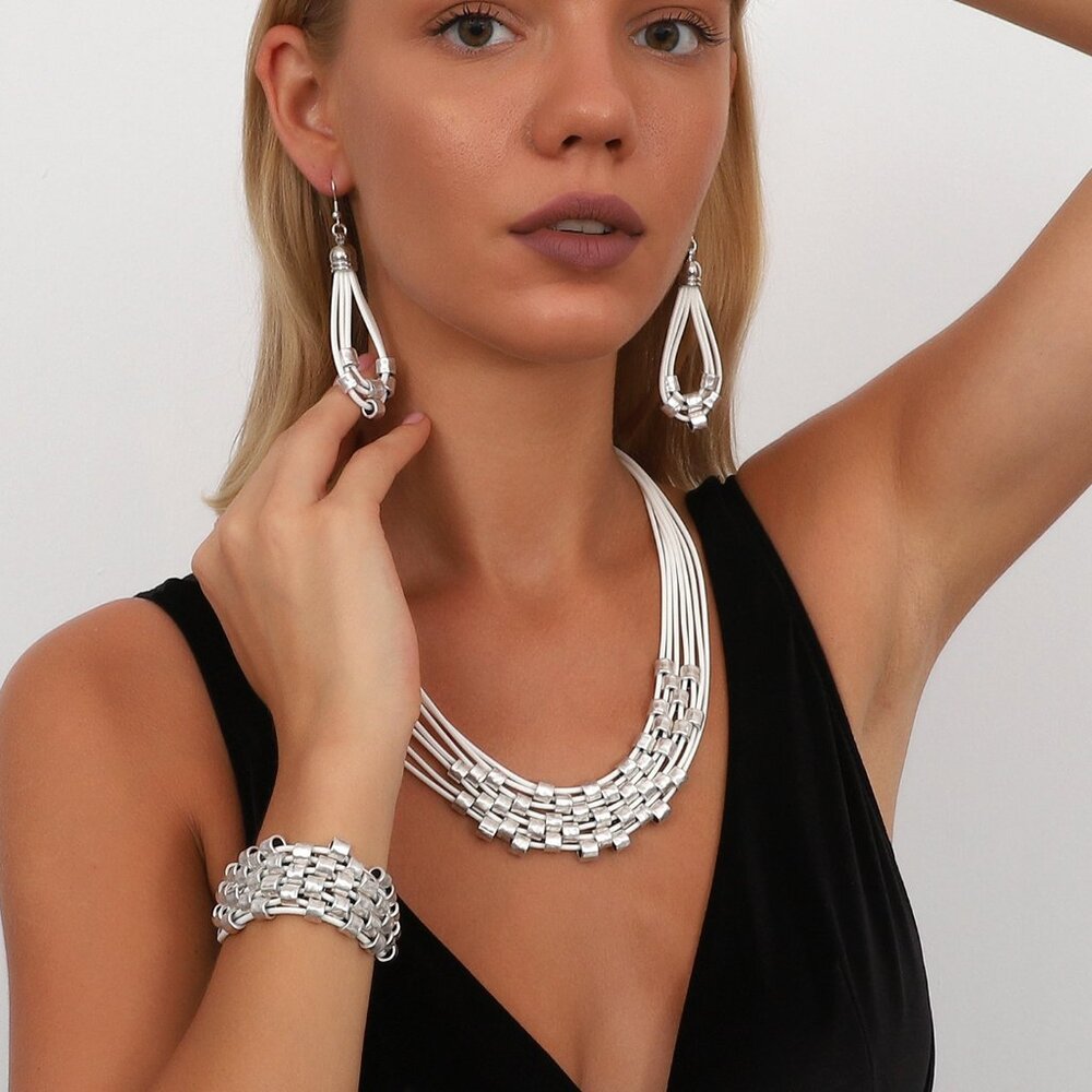 Hand made Leather Jewelry Set